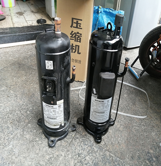 绥棱中央空调压缩机的更换维修
